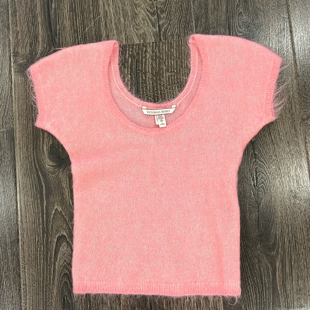 Victoria’s Secret knit short sleeve sweater